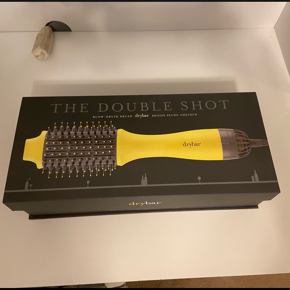 Like New Drybar Double Shot Blowdryer
